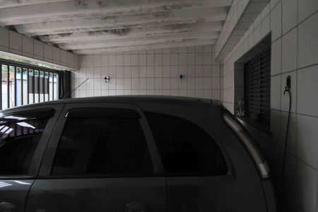 Casa à venda com 170m², 2 quartos e 2 vagas Casa à venda com 170m², 2 quartos e 2 vagasGaragem