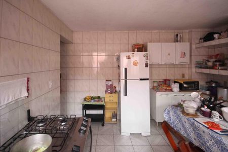 Casa à venda com 170m², 2 quartos e 2 vagas Casa à venda com 170m², 2 quartos e 2 vagasCozinha