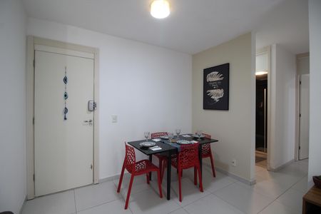 Sala de apartamento para alugar com 2 quartos, 52m² em Recreio dos Bandeirantes, Rio de Janeiro