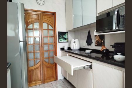 Apartamento à venda com 80m², 3 quartos e 2 vagasCozinha