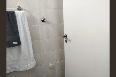 Apartamento à venda com 80m², 3 quartos e 2 vagasBanheiro 4 - de serviço