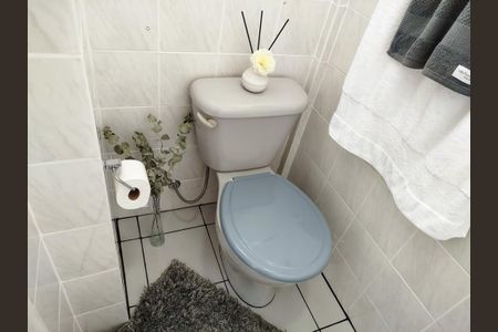 Apartamento à venda com 80m², 3 quartos e 2 vagasBanheiro 4 - de serviço