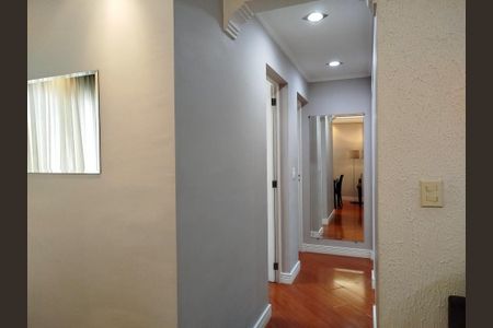Apartamento à venda com 80m², 3 quartos e 2 vagasCorredor