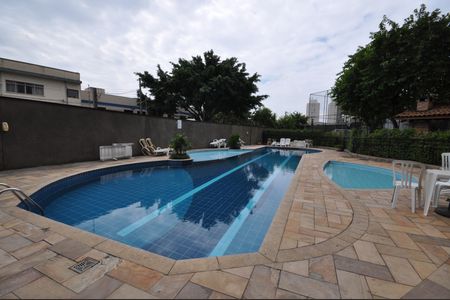 Apartamento para alugar com 73m², 3 quartos e 1 vagaÁrea comum - Piscina