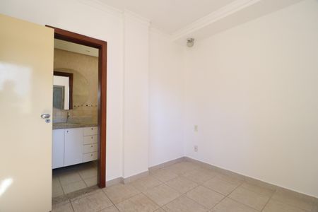Apartamento para alugar com 72m², 4 quartos e 2 vagasQuarto 3 - Suíte