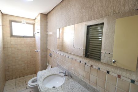 Apartamento para alugar com 72m², 4 quartos e 2 vagasBanheiro do Quarto 4