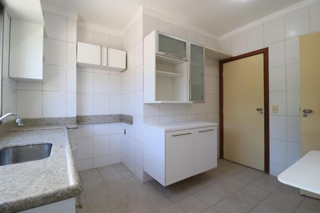 Apartamento para alugar com 72m², 4 quartos e 2 vagasCozinha
