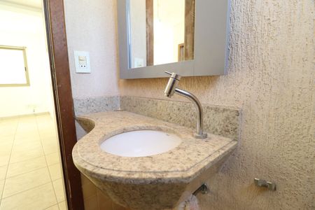 Apartamento para alugar com 72m², 4 quartos e 2 vagasLavabo
