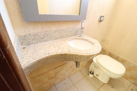 Apartamento para alugar com 72m², 4 quartos e 2 vagasLavabo