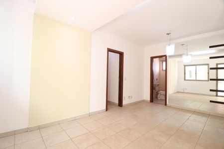 Sala de apartamento para alugar com 4 quartos, 72m² em Santa Maria, Uberlândia