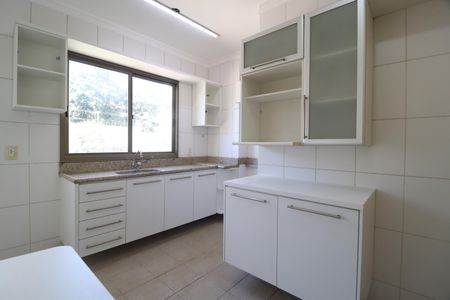 Apartamento para alugar com 72m², 4 quartos e 2 vagasCozinha