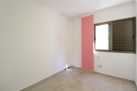 Apartamento para alugar com 72m², 4 quartos e 2 vagasQuarto 2