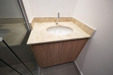Banheiro de kitnet/studio para alugar com 1 quarto, 30m² em Ipiranga, São Paulo