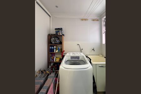 Apartamento à venda com 56m², 2 quartos e 1 vaga Apartamento à venda com 56m², 2 quartos e 1 vagaÁrea de Serviço