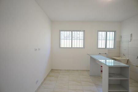 Sala de casa para alugar com 1 quarto, 32m² em Vila Pirajussara, São Paulo