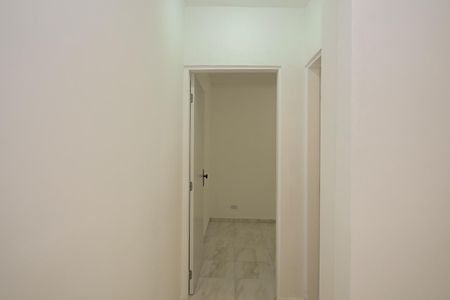 Corredor de casa para alugar com 1 quarto, 32m² em Vila Pirajussara, São Paulo