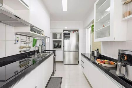 Apartamento à venda com 130m², 4 quartos e 2 vagas