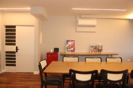 Apartamento à venda com 140m², 2 quartos e 2 vagasSala