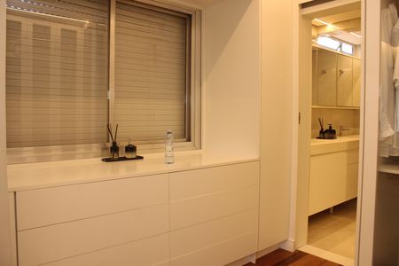 Apartamento à venda com 140m², 2 quartos e 2 vagasCloset da suíte 2