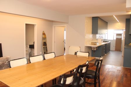 Apartamento à venda com 140m², 2 quartos e 2 vagasSala