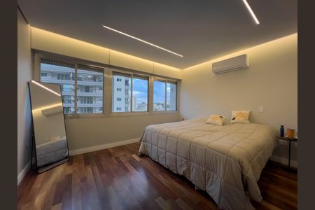 Apartamento à venda com 140m², 2 quartos e 2 vagas Apartamento à venda com 140m², 2 quartos e 2 vagasSuíte 2