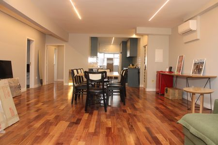 Apartamento à venda com 140m², 2 quartos e 2 vagasSala