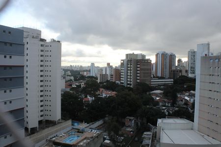 Apartamento à venda com 140m², 2 quartos e 2 vagasVista da Suíte 1