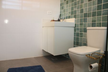 Apartamento à venda com 140m², 2 quartos e 2 vagasBanheiro da Suíte 1