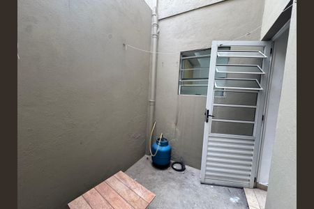 Quintal de casa para alugar com 2 quartos, 90m² em Vila Campesina, Osasco