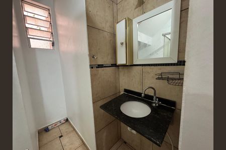Casa para alugar com 90m², 2 quartos e sem vagaBanheiro