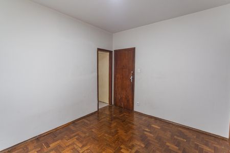 Sala de apartamento para alugar com 2 quartos, 75m² em Sagrada Família, Belo Horizonte