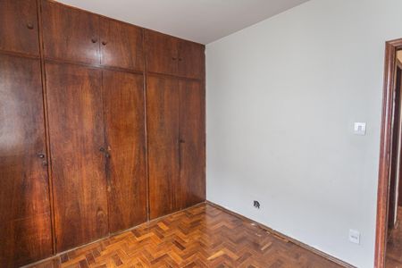 Quarto 1 de apartamento para alugar com 2 quartos, 75m² em Sagrada Família, Belo Horizonte