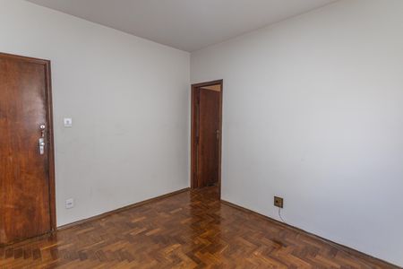 Sala de apartamento para alugar com 2 quartos, 75m² em Sagrada Família, Belo Horizonte