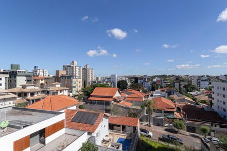 Apartamento à venda com 130m², 2 quartos e 2 vagas Apartamento à venda com 130m², 2 quartos e 2 vagasCobertura - Vista