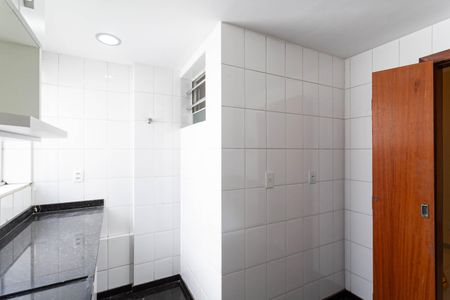 Apartamento à venda com 130m², 2 quartos e 2 vagas Apartamento à venda com 130m², 2 quartos e 2 vagasCozinha