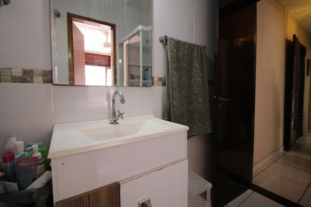 Casa à venda com 125m², 4 quartos e 3 vagasBanheiro da Suíte 2