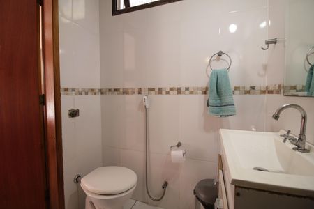 Casa à venda com 125m², 4 quartos e 3 vagasBanheiro da Suíte 2