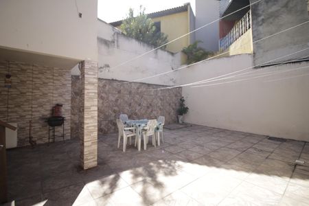 Casa à venda com 125m², 4 quartos e 3 vagasQuintal