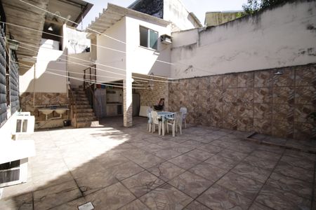 Casa à venda com 125m², 4 quartos e 3 vagasQuintal
