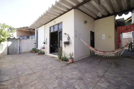 Casa à venda com 125m², 4 quartos e 3 vagasQuintal