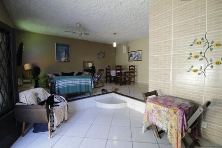 Sala de casa à venda com 4 quartos, 125m² em Pechincha, Rio de Janeiro