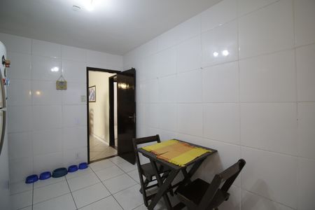 Casa à venda com 125m², 4 quartos e 3 vagasCozinha