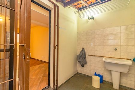 Casa de condomínio à venda com 100m², 3 quartos e 2 vagas