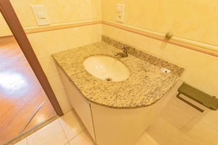 Casa de condomínio à venda com 100m², 3 quartos e 2 vagas