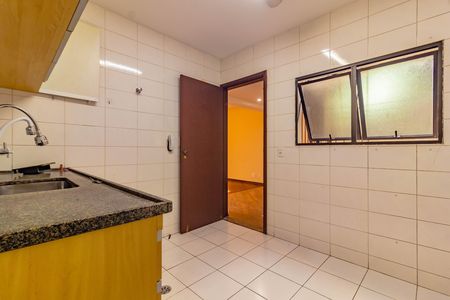 Casa de condomínio à venda com 100m², 3 quartos e 2 vagas