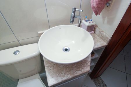 Casa à venda com 72m², 2 quartos e 1 vaga Casa à venda com 72m², 2 quartos e 1 vagaBanheiro da Suíte 2