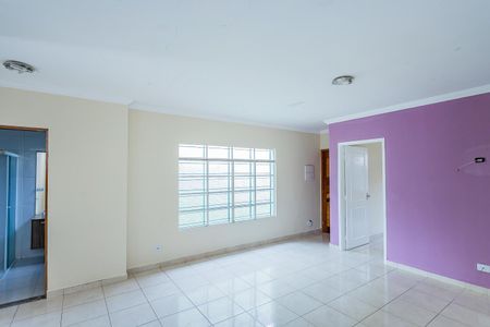 Sala de casa para alugar com 2 quartos, 100m² em Jardim Regina, São Paulo