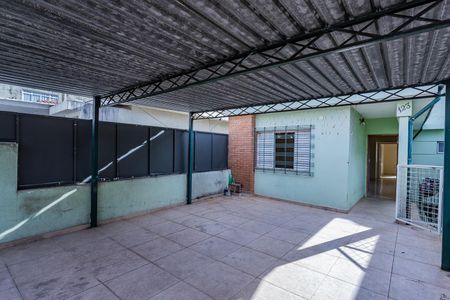 Casa para alugar com 100m², 2 quartos e 1 vaga Casa para alugar com 100m², 2 quartos e 1 vagaGaragem compartilhada