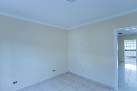 Quarto 1 de casa para alugar com 2 quartos, 100m² em Jardim Regina, São Paulo