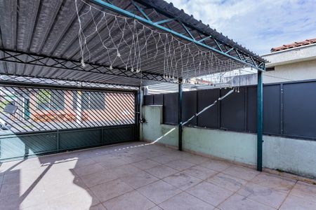 Casa para alugar com 100m², 2 quartos e 1 vaga Casa para alugar com 100m², 2 quartos e 1 vagaGaragem compartilhada
